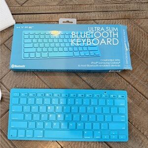 Hype Bluetooth Keyboard - Vibrant Blue